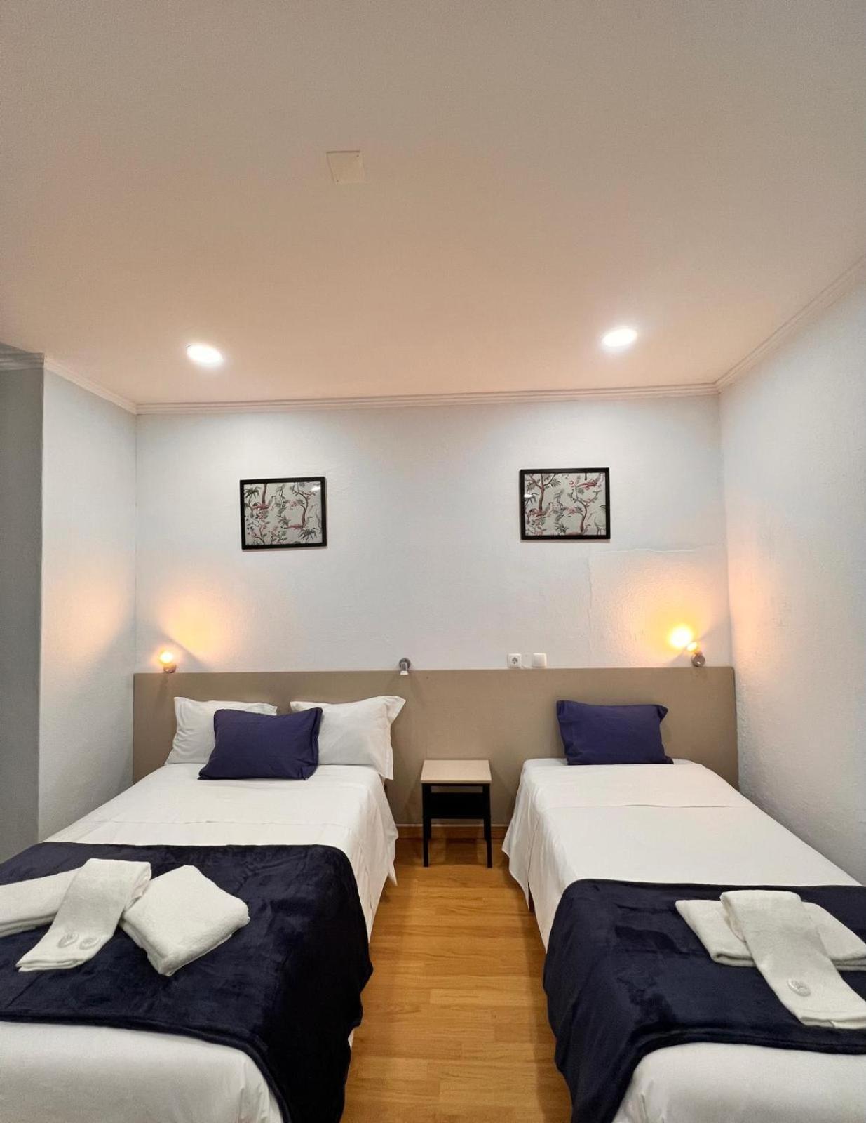 Pensao Nova Goa Hotel ลิสบอน ภายนอก รูปภาพ