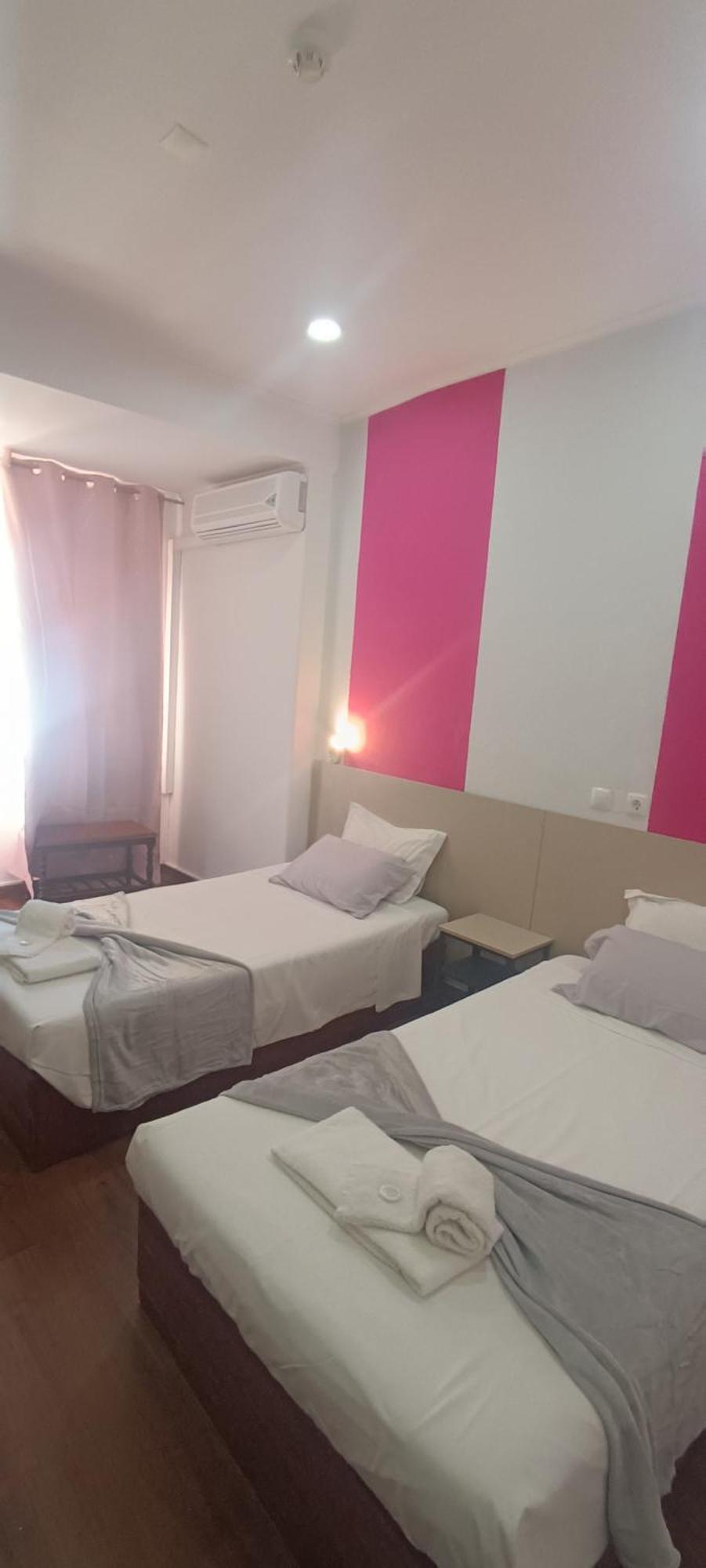 Pensao Nova Goa Hotel ลิสบอน ภายนอก รูปภาพ